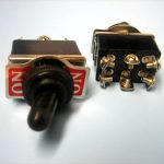 Tuimelschakelaar 2x om