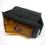 Wipschakelaar 12 volt 20 ampere oranje